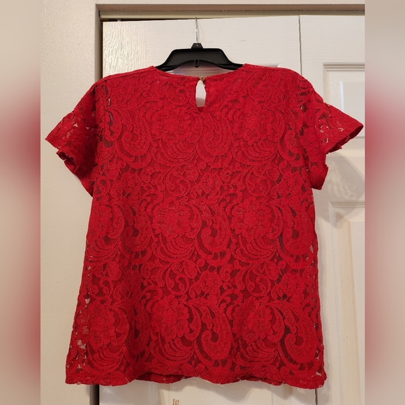 Liz Claiborne, Large Red Lace Top - Picture 3 of 5